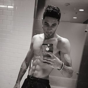 Meet your Posher, Waseem